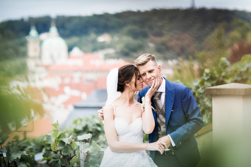 Kristyna a Viktor, Praha - Connorweddings.