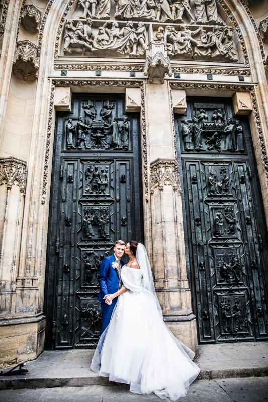 Kristyna a Viktor, Praha - Connorweddings.