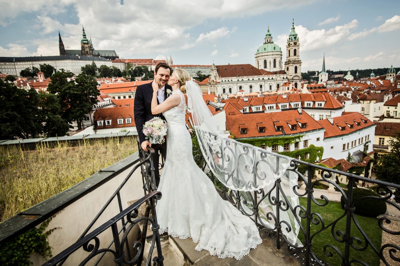 Katarina a Frank, svatební foto Praha - Connorwedding in Prague.