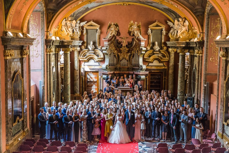 Tara a Sigbjorn, Klementinum, Praha - Connorweddings, wedding in Prague.